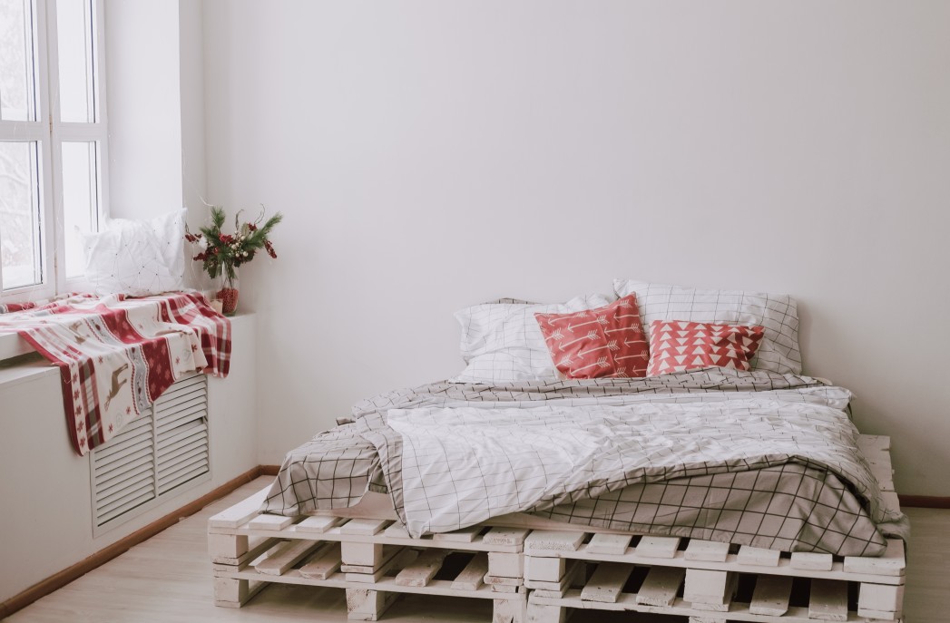 Etapes a suivre pour construire un lit avec des palettes.